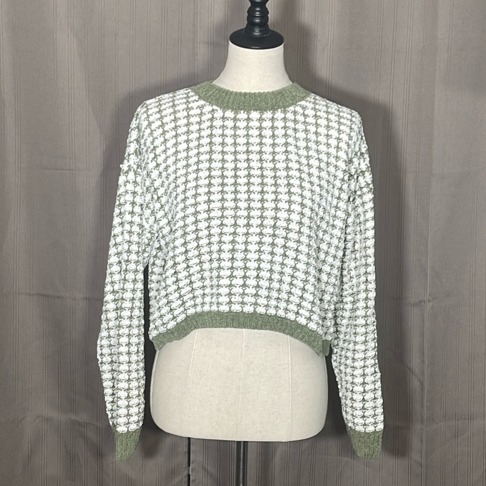 PINK ROSE White and Green Patterned Sweater